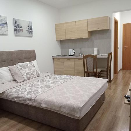 Apartments Karic Aerodrom Tuzla Dubrave Gornje Екстериор снимка