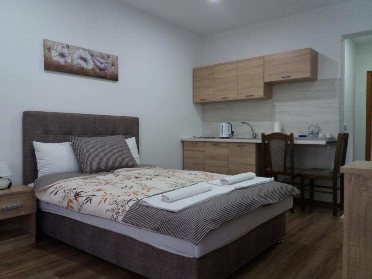 Apartments Karic Aerodrom Tuzla Dubrave Gornje Екстериор снимка