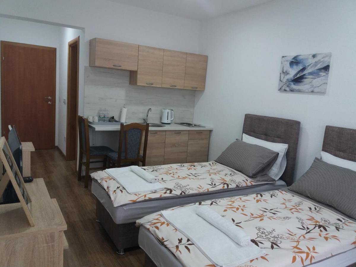 Apartments Karic Aerodrom Tuzla Dubrave Gornje Екстериор снимка