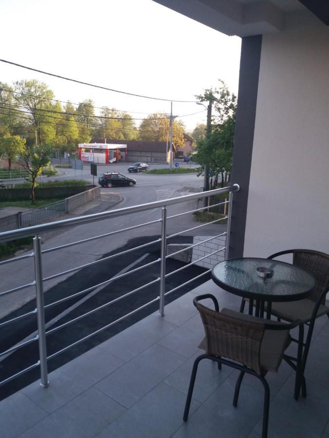 Apartments Karic Aerodrom Tuzla Dubrave Gornje Екстериор снимка