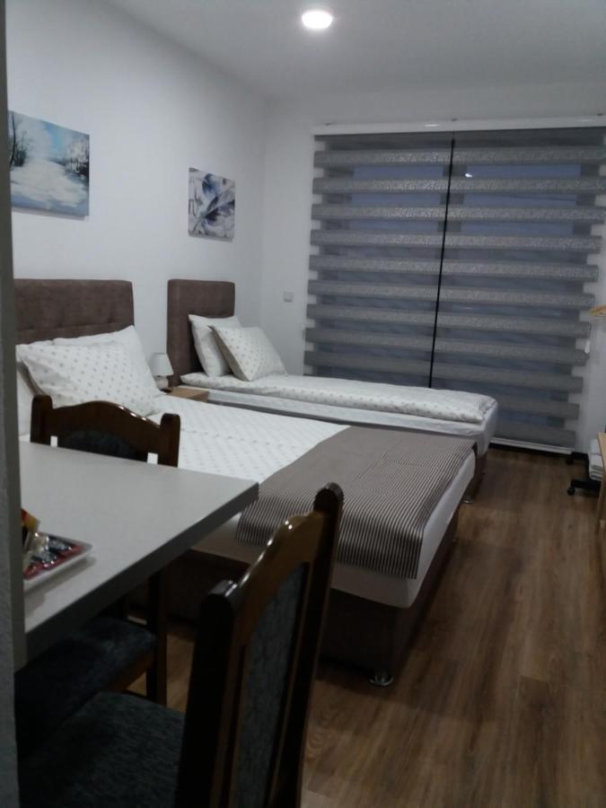 Apartments Karic Aerodrom Tuzla Dubrave Gornje Екстериор снимка