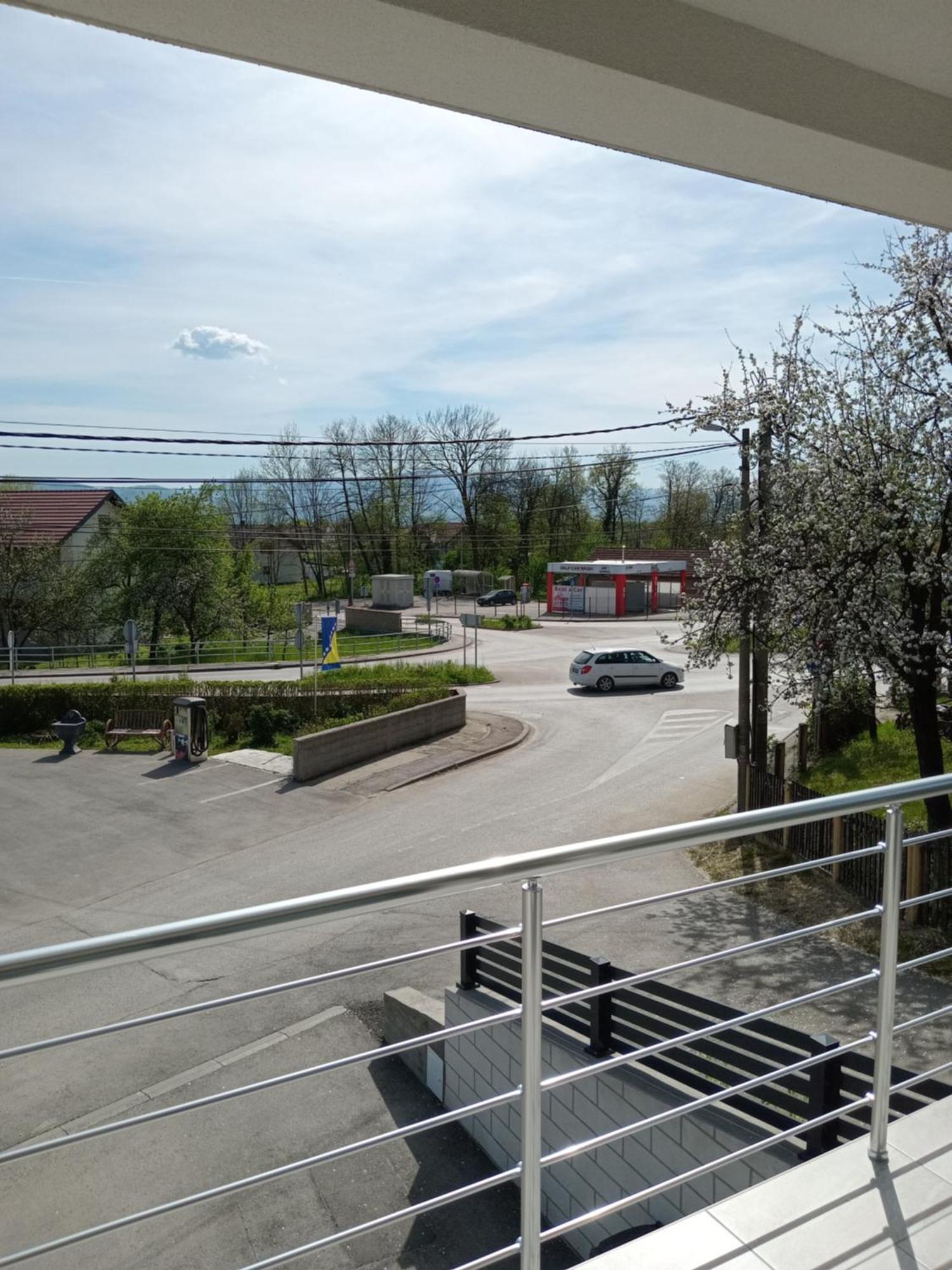 Apartments Karic Aerodrom Tuzla Dubrave Gornje Екстериор снимка